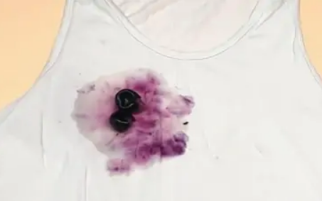葡萄水滴在衣服上怎样洗才能洗掉